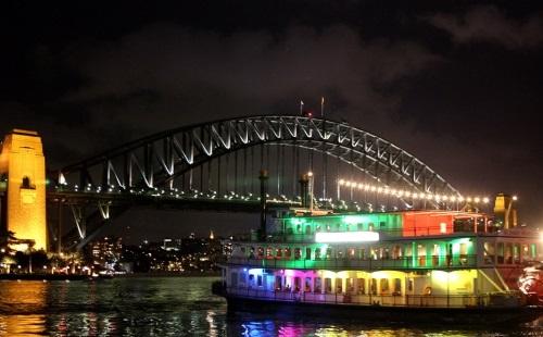 Новогодняя шоу-программа на корабле в Сиднейской бухте