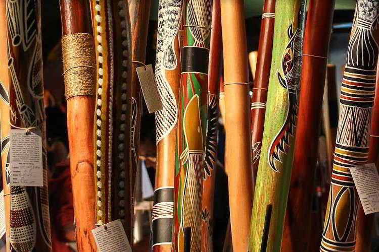 Диджериду - музыкальный инструмент аборигенов Австралии