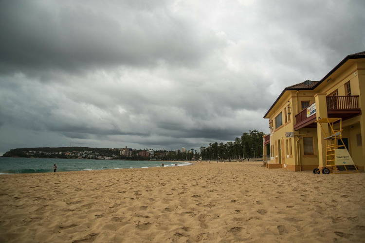 Пляж Мэнли в плохую погоду, Сидней