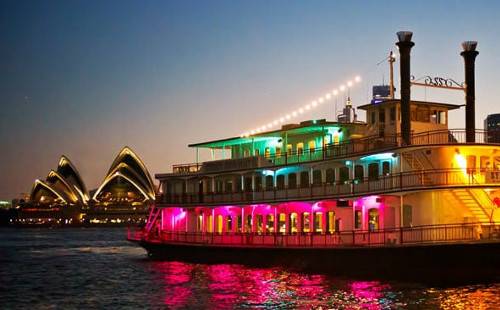 Новогодняя вечеринка в Сиднее на корабле с ужином и дискотекой
